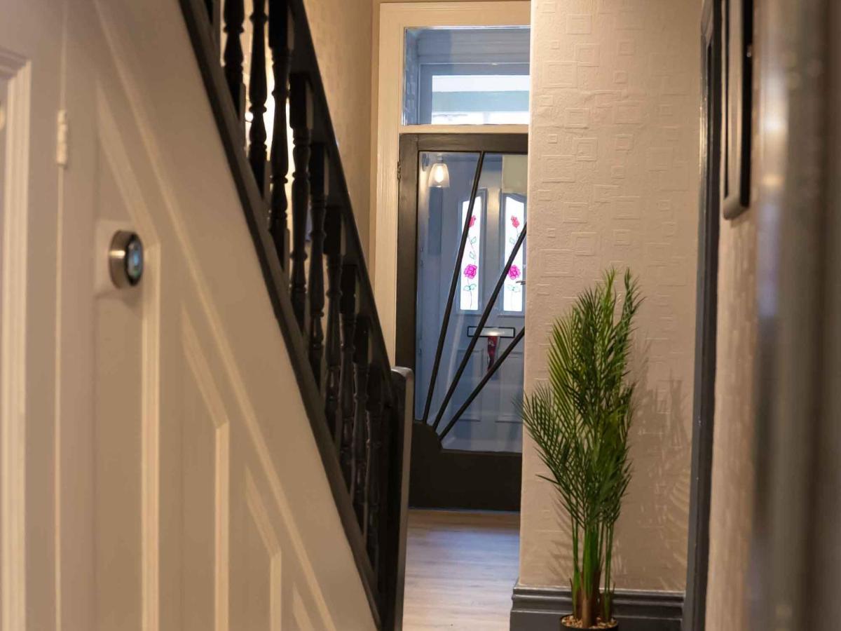 Pass The Keys Amazing, Newly Renovated 5Bedroom House Sleeps 10 Scarborough Exteriér fotografie