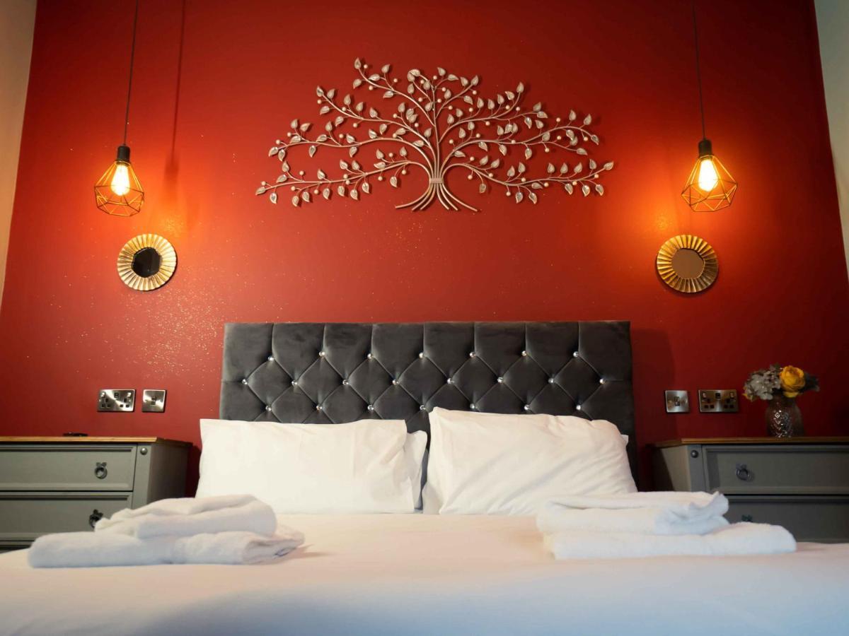 Pass The Keys Amazing, Newly Renovated 5Bedroom House Sleeps 10 Scarborough Exteriér fotografie