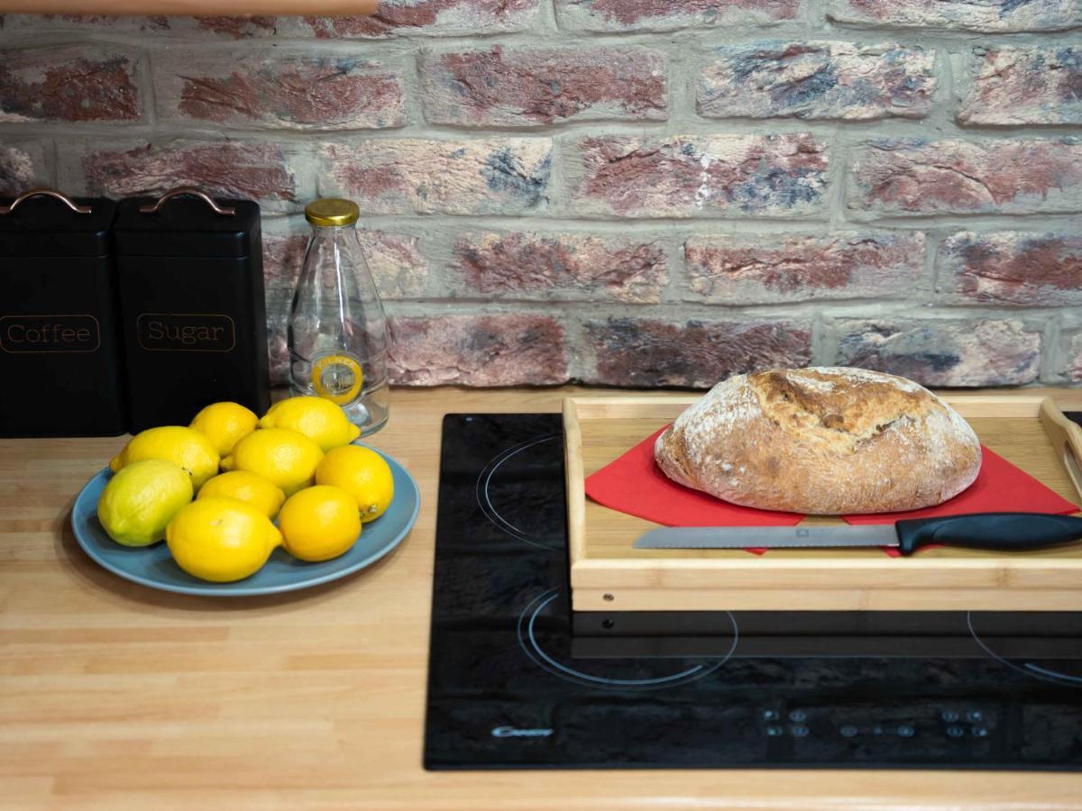 Pass The Keys Amazing, Newly Renovated 5Bedroom House Sleeps 10 Scarborough Exteriér fotografie