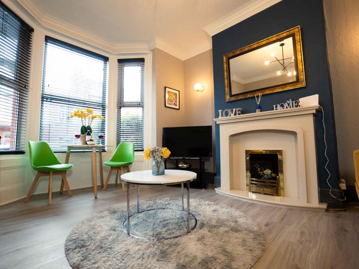Pass The Keys Amazing, Newly Renovated 5Bedroom House Sleeps 10 Scarborough Exteriér fotografie
