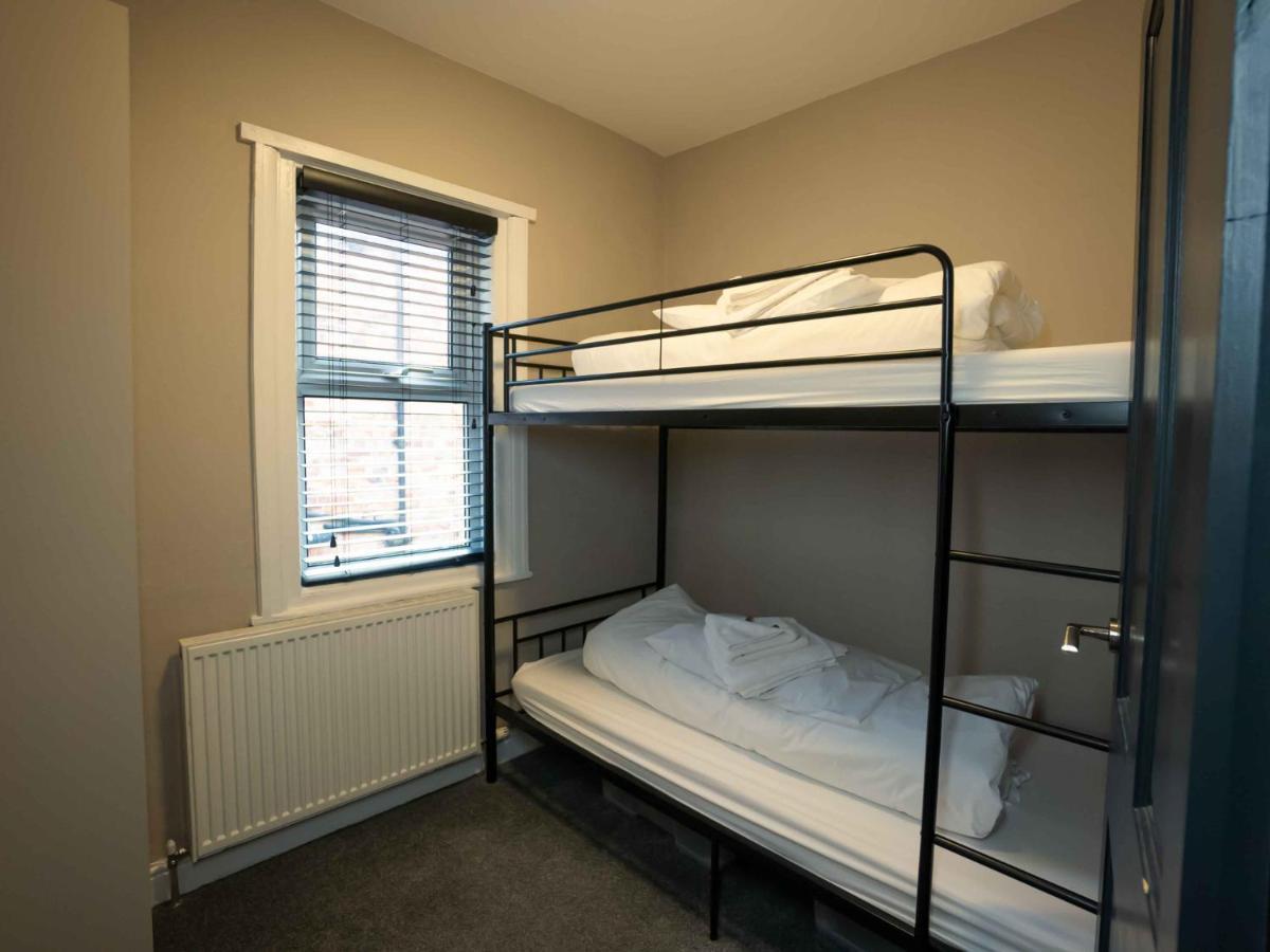 Pass The Keys Amazing, Newly Renovated 5Bedroom House Sleeps 10 Scarborough Exteriér fotografie