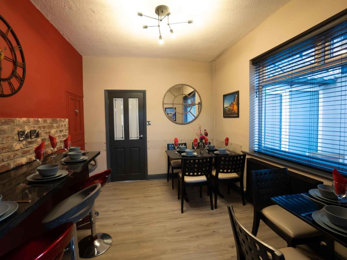 Pass The Keys Amazing, Newly Renovated 5Bedroom House Sleeps 10 Scarborough Exteriér fotografie