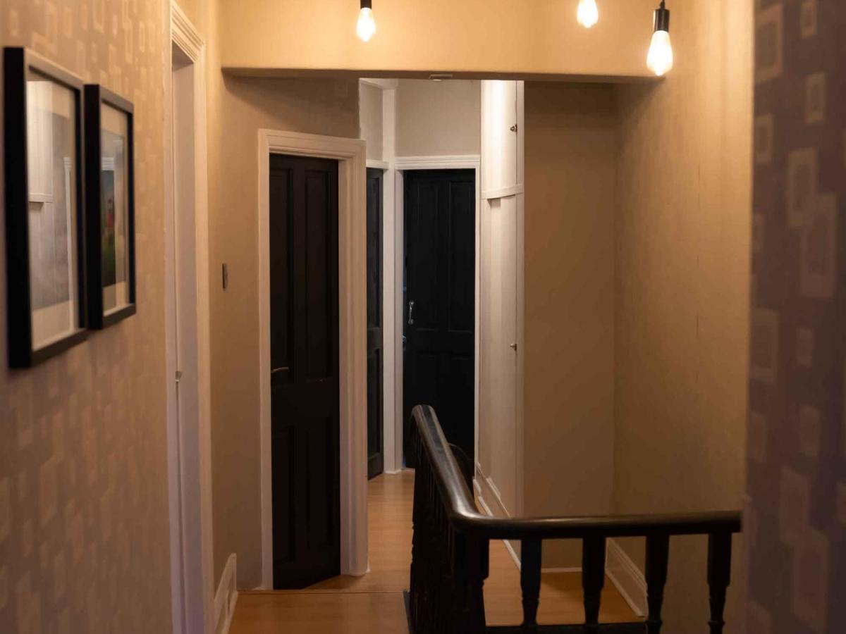 Pass The Keys Amazing, Newly Renovated 5Bedroom House Sleeps 10 Scarborough Exteriér fotografie