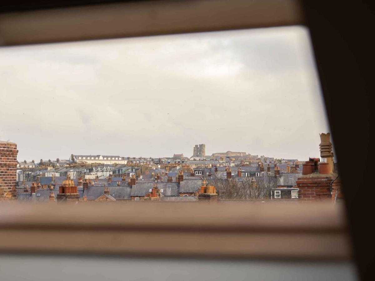Pass The Keys Amazing, Newly Renovated 5Bedroom House Sleeps 10 Scarborough Exteriér fotografie